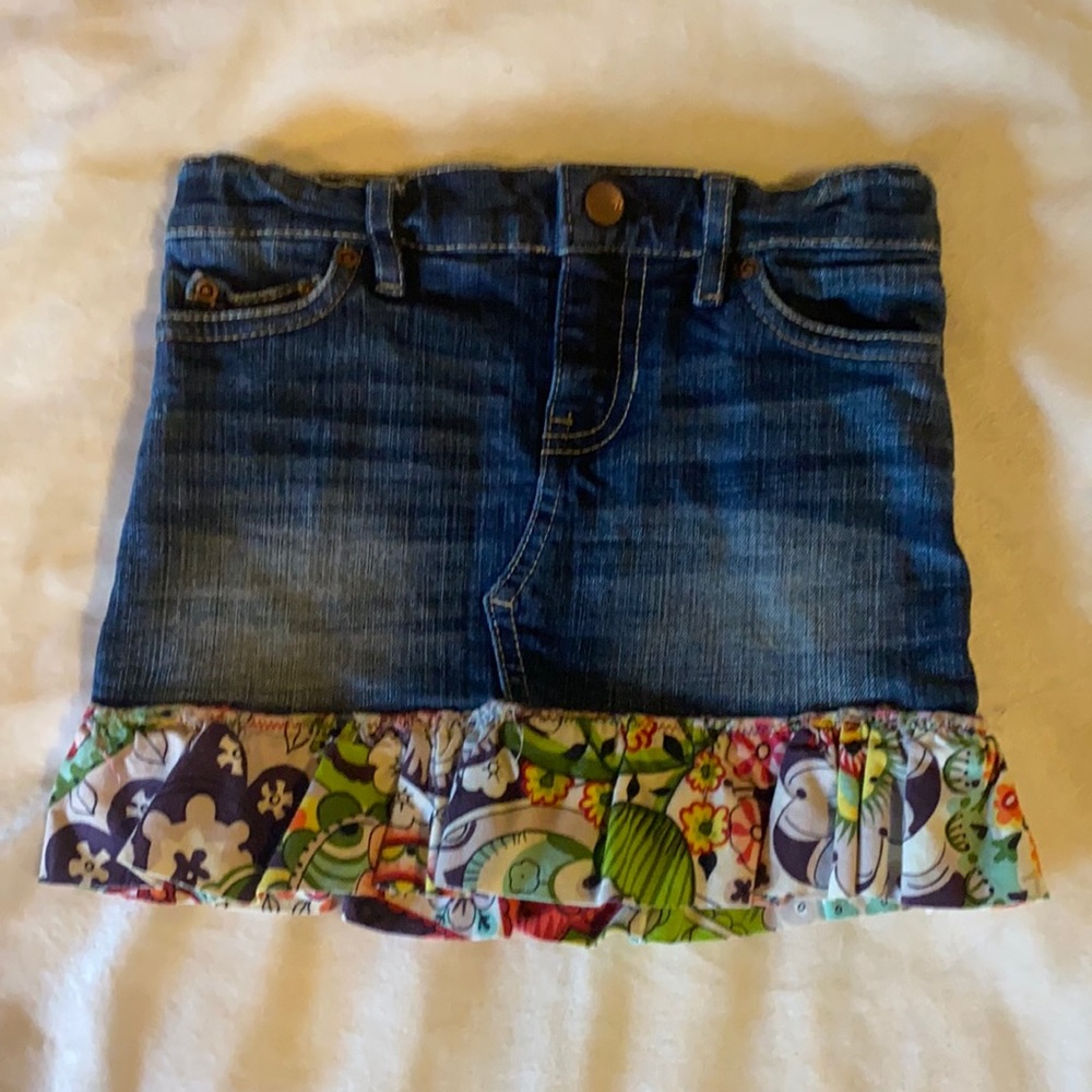 American Eagle toddler girl jean skirt.  Size 2t